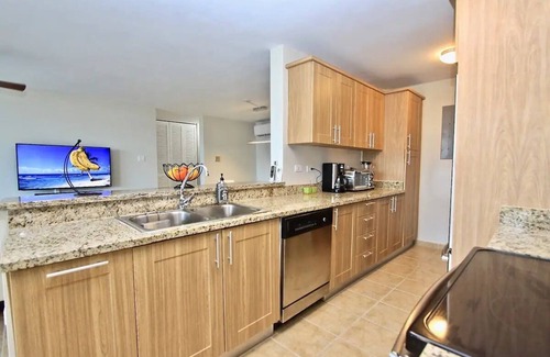 Sardinera Apartamento | 608 Ocean & Marina Views 3 Bedroom 2 Bathroom Luxury Condo
