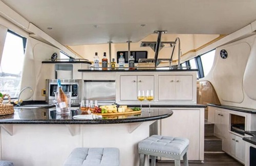 Marina del Rey Alquiler De Eote | 60ft Carver Yacht in Marina del Rey