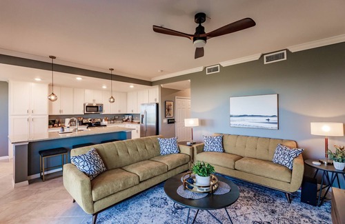 Biggar Condominio | 613 Babcock Ranch, in Babcock National- chef's dream 2/2, sits on 10th hole