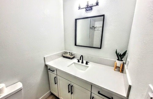 Canyon Gate Casa | #62 Monthly Extended Stay w/Outdoor Pool/Spa/Garag