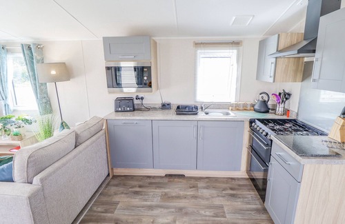 Mablethorpe Cabaña | 62 PINEWOOD, pet friendly, with a garden in Mablethorpe
