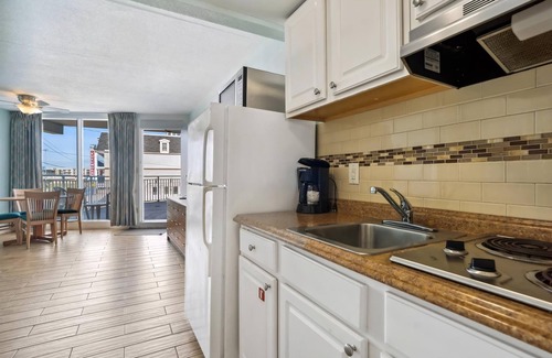 Wildwood Crest Condominio | 6201 Ocean Ave, Unit 201 - The Nassau Inn