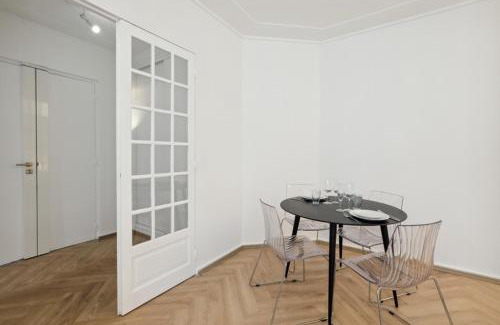 Champs-Elysees Apartamento | 623 Suite Mont - Superb apartment in Paris