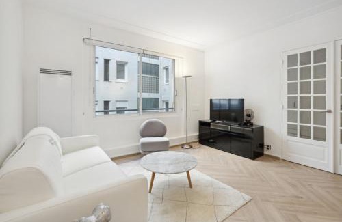Champs-Elysees Apartamento | 623 Suite Mont - Superb apartment in Paris