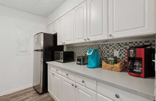 Fernandina Beach Condominio | 6408 Fernandina Shores - Pool. Quick Walk to Beach & Dining