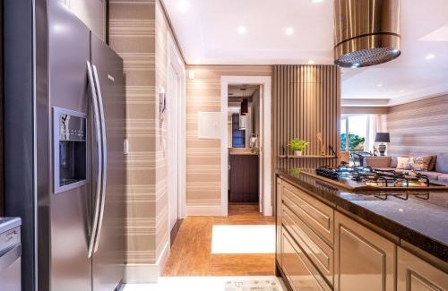 Centro Apartamento | 650 metros, Rua Coberta Centro/Villa Verde 401A