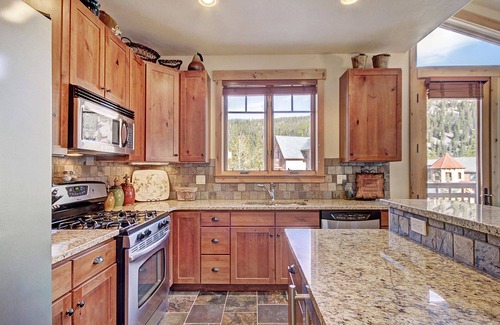 Keystone Condominio | 6508 Settlers Creek Townhomes