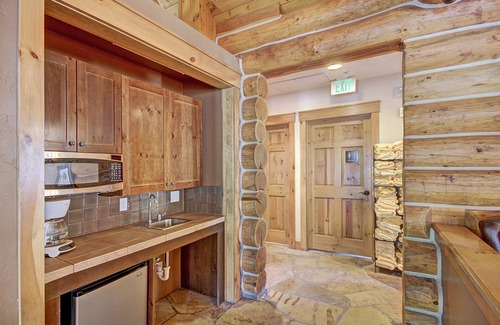 Keystone Condominio | 6508 Settlers Creek Townhomes