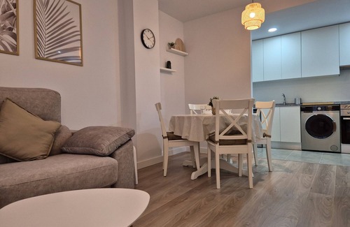 La Corredoria y Ventanielles Apartamento | 650A Apartamento moderno, acogedor y con garaje