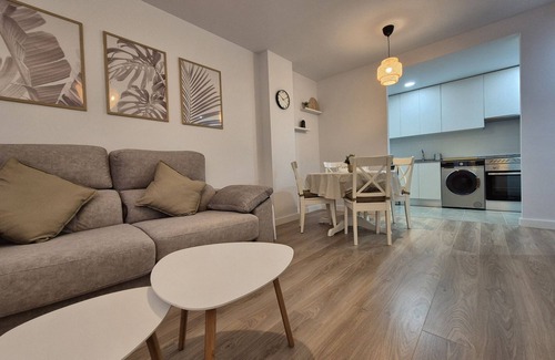 La Corredoria y Ventanielles Apartamento | 650A Apartamento moderno, acogedor y con garaje
