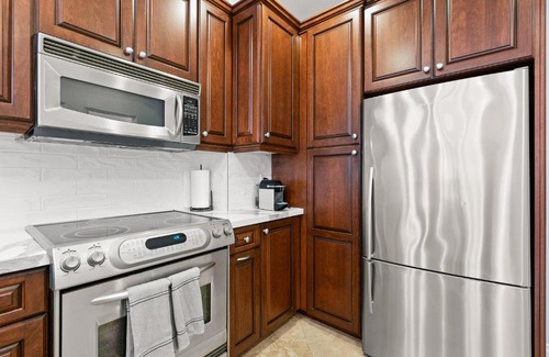 Carlsbad Casa | 683 Just inside the gates of the Resort - Golf & Premier Fitness Guests Welcome
