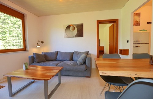 Schoenwald Apartamento | Alquiler-Baño con bañera-Vista al Jardín-Drei Zimmer Feldberg