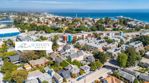 Westside Santa Cruz Casa | 6BD Downtown House Walk to Beach Boardwalk