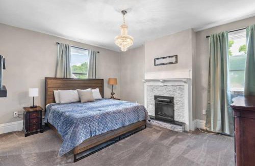 Mount Washington Casa | 6BDRM with Hot Tub Mt Wash