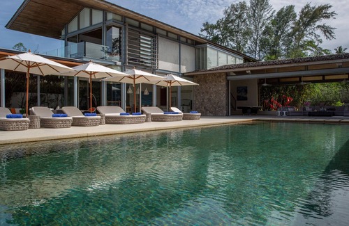 Khok Kloi Villa | 6BR Beachfront Villa w/ Kids Area | Natai Beach