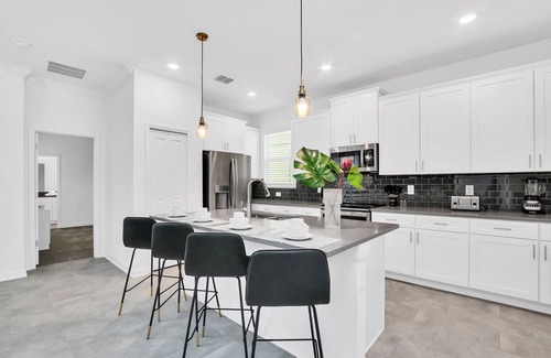 Campbell Casa | 6BR Family Haven Near Disney with Private Pool