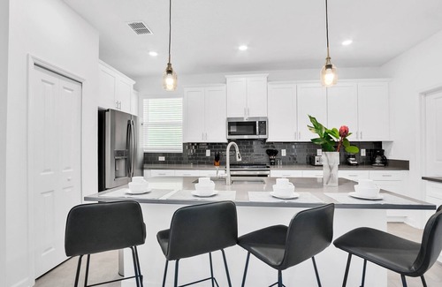 Campbell Casa | 6BR Family Haven Near Disney with Private Pool