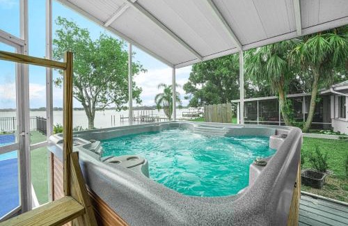 Sebring Casa | 6BR Lakefront Home w Pool Pickleball More