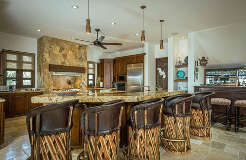 Los Cabos Villa | 6BR Luxury Beachfront Villa with Beachclub