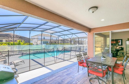 Kissimmee Casa | 6BR Luxury Home w Private Pool & BBQ