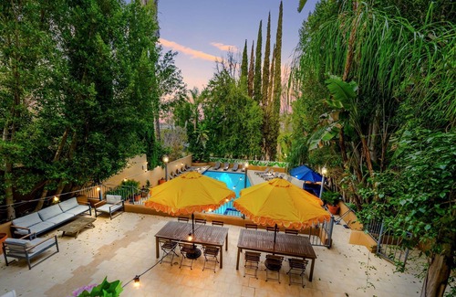 Sherman Oaks Villa | 6BR/Music Studio/Pool/Spa/Games/Sauna