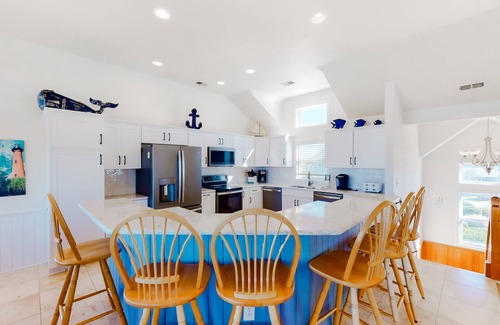 Ocean Hill Casa | 6BR Oceanside | Pool | Hot Tub | Balcony | Tennis