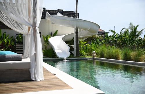 Singakerta Villa | 6BR Villa Manoe Pais Luxury in the Ricefield