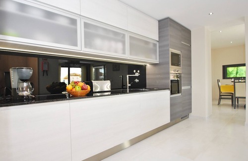 Armacao de Pera Villa | 6BR w/ Heatable Pool, Jacuzzi & Games Room