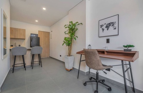 El Tesoro Apartamento | 6th floor modern apartment close to parque lleras