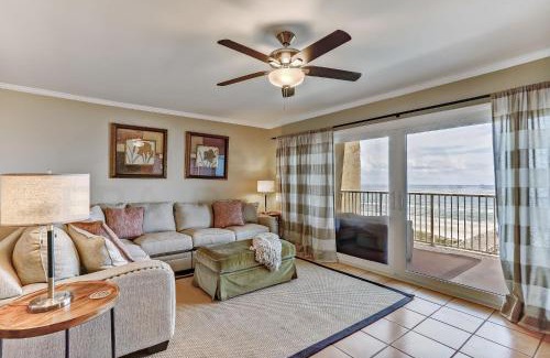 Fernandina Beach Casa | 6th Floor Updated and beautiful Oceanfront condo with balcony fishing pier