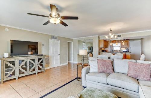 Fernandina Beach Casa | 6th Floor Updated and beautiful Oceanfront condo with balcony fishing pier