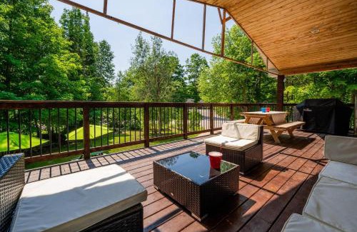 South Bruce Peninsula Chalet De Esquí | 7-bed W Starlink , V-ball Near Beach!