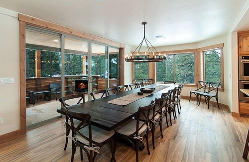 South Lake Tahoe Casa | 7 habitaciones / 6. 5 baños Heavenly Estate Next To Lodge, disco abril / mayo