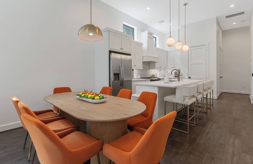 Washington Ave./ Memorial Park Casa | 7 Bedroom 7 Bathroom Luxury Houston Home with Rooftop Downtown Skyline View!