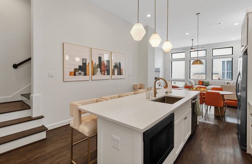 Washington Ave./ Memorial Park Casa | 7 Bedroom 7 Bathroom Luxury Houston Home with Rooftop Downtown Skyline View!