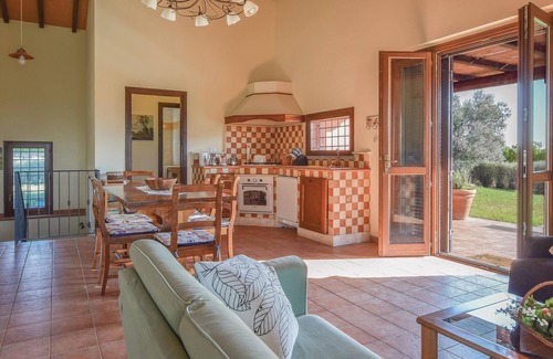 Canino Casa | Alojamiento de 7 habitaciones en Canino