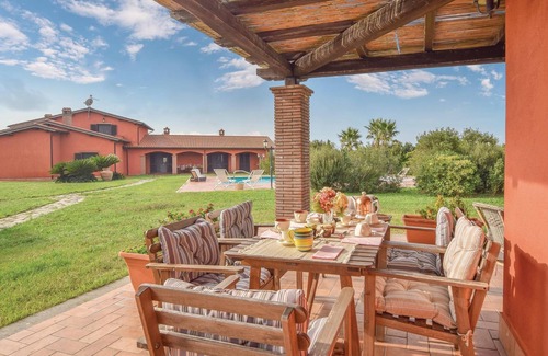 Canino Casa | Alojamiento de 7 habitaciones en Canino