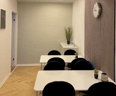 Aalborg Apartamento | 7-bedroom apartment with 2x private parking