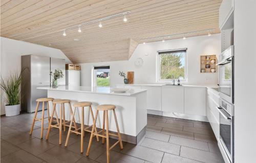Sondervig Casa | 7 Bedroom Beautiful Home In Ringkøbing