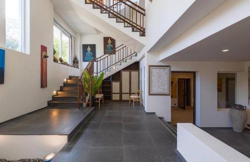 Hua Hin Villa | 7 Bedrooms Mansion on The Golf Course! JB2