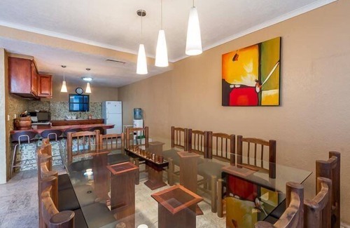 Zona Hotelera Norte Casa | 7 Habitaciones, Frente al Mar, Camino para bicicletas al centro