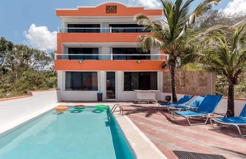 Zona Hotelera Norte Casa | 7 Habitaciones, Frente al Mar, Camino para bicicletas al centro