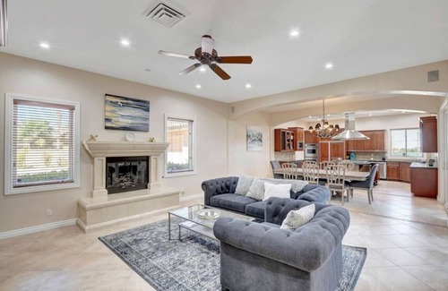 Spring Valley Villa | 7 bedrooms - Vb court - Tennis court