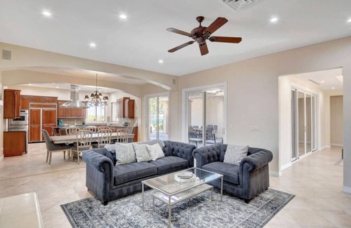 Spring Valley Villa | 7 bedrooms - Vb court - Tennis court