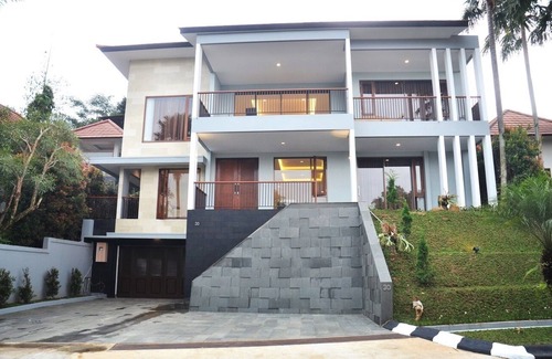 Bandung Villa | 7 BR piscina Villa Dago vista a la montaña