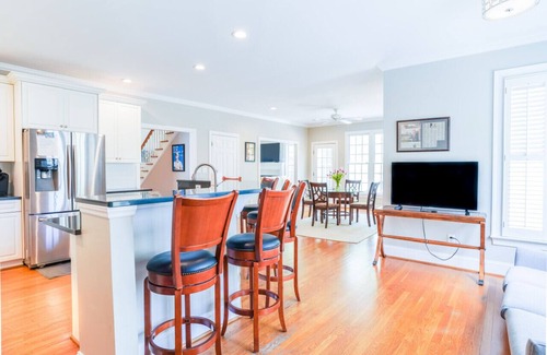 Sedgefield Casa | 7 BR on PGA Tour’s Sedgefield CC range Hot Tub