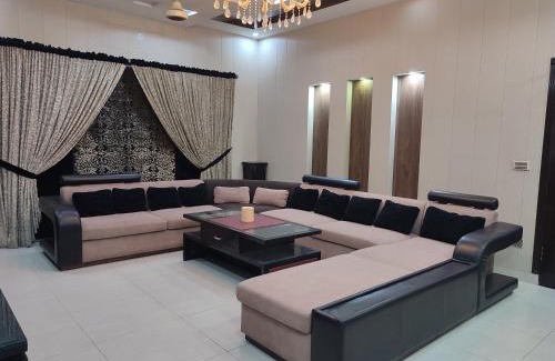 Lahore Casa | 7 BR Serviced Holiday Home Near Emporium Mall