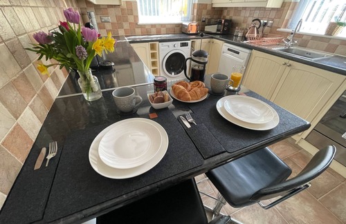 Dolwyddelan Cabaña | 7 CASTLE TERRACE, pet friendly, with open fire in Dolwyddelan
