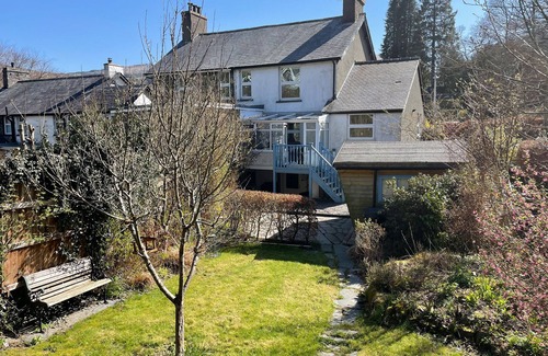 Dolwyddelan Cabaña | 7 CASTLE TERRACE, pet friendly, with open fire in Dolwyddelan