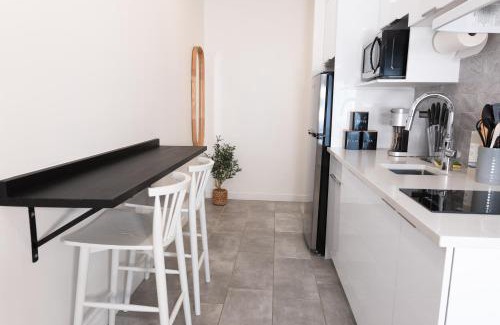 Plateau Mont Royal Apartamento | #7 - Charming Studio - Self Check in - Plateau - St-Denis - AC - TV